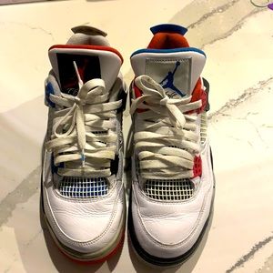 Nike Air Jordan 4 Retro.
